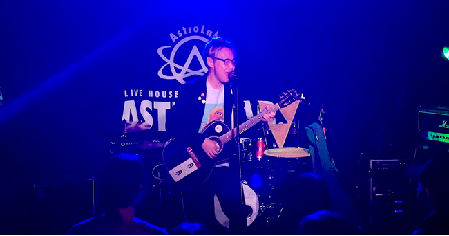 THE STARBEMSとしてバンド活動を行うヒダカトオル氏と共演！Music Planet（ミュージックプラネット）がライブイベントを開催！