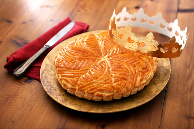 フランス・ブルターニュで愛された3代続くブーランジュリール ビアンにて12 月28日（土）から「ガレット・デ・ロワ」を販売いたします。