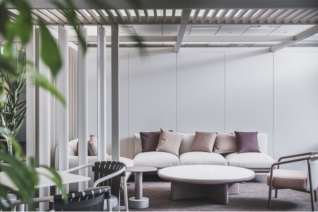 イトーキによる「ITOKI DESIGN HOUSE 11階」の空間デザイン事例を公開