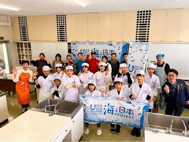 信州の郷土料理「ブリの雑煮」を調理、アジをさばいて海の課題を学ぶ『日本さばける塾 in 長野』を開催