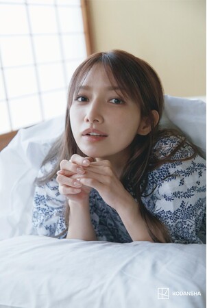 重版6刷決定！　“年間１位記録”達成も。後藤真希 写真集 flos 、記録的ヒットで躍進中！