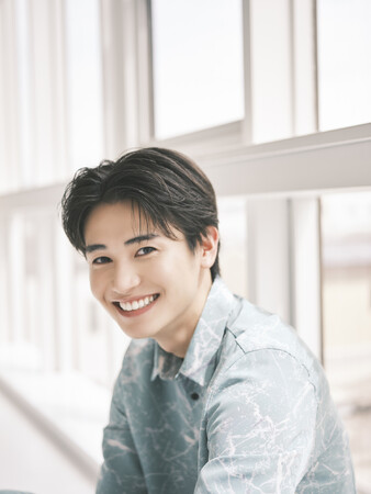 東宝芸能所属の俳優・西垣匠のオフィシャルファンクラブをニューオープン!