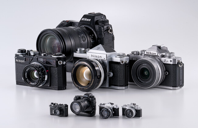 約1/3のスケールで再現！Nikonのカメラがミニチュアフィギュアになって、ガシャポン(R)に初登場！