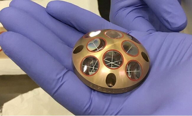 ispace EUROPE、 イタリア政府宇宙機関とのペイロードサービス契約を締結レーザー反射鏡「LaRA2 - Laser Reflector Array」をミッション3で月へ輸送