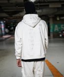 【BlackLetter】Rear Embroidery Cross Hoodie(オフホワイト) 【BlackLetter】Rear Embroidery Cross Hoodie(オフホワイト)