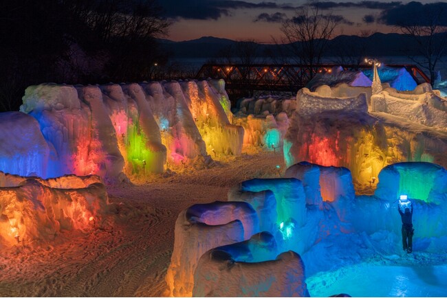 冬の北海道を満喫！「しこつ湖 鶴雅リゾートスパ 水の謌」が贈る「千歳・支笏湖氷濤まつり」プレミアムタイムチケットが付いた特別宿泊プランを好評販売中！