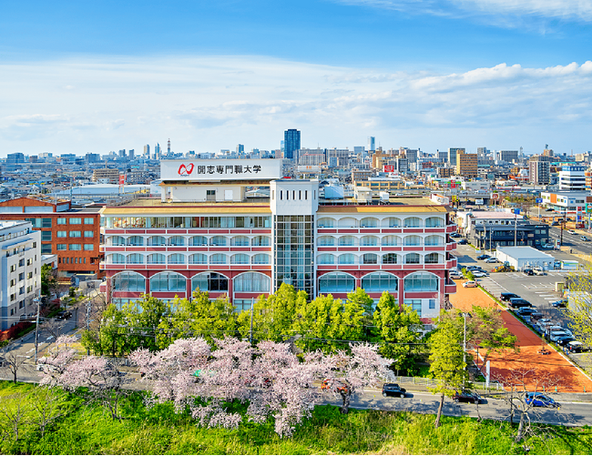 【亀田製菓×開志専門職大学　米菓新価値創造プロジェクト】若年層を対象とした「“亀田の柿の種”の販売施策立案」「米菓の新たな価値を生む商品考案」2プロジェクトをスタートします。