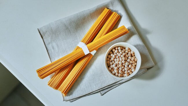 黄えんどう豆パスタを食べると、老化や生活習慣病につながる酸化ストレスを改善できることが明らかに