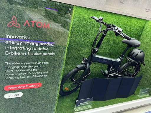 CESにて次世代ソーラーチャージ対応のInnovative Productsとして ATOM Full eBikeおよびATOM Portable Solar Panelを出展