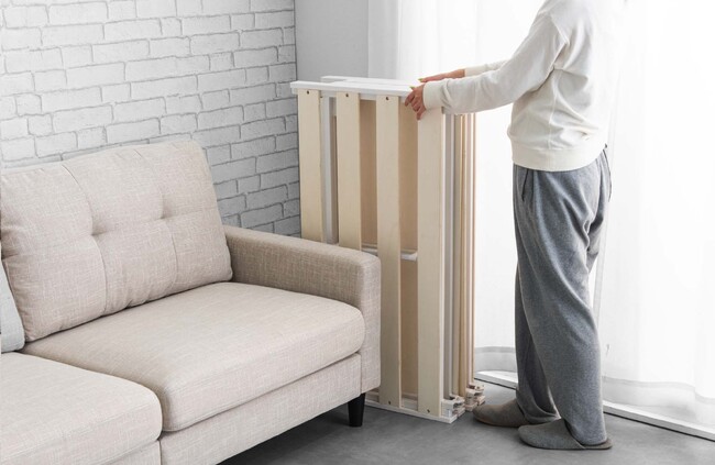 面倒な組み立ていらず！パッと広げて脚をつけるだけ！すぐに使える “組み立て超ラク すのこベッド”が登場