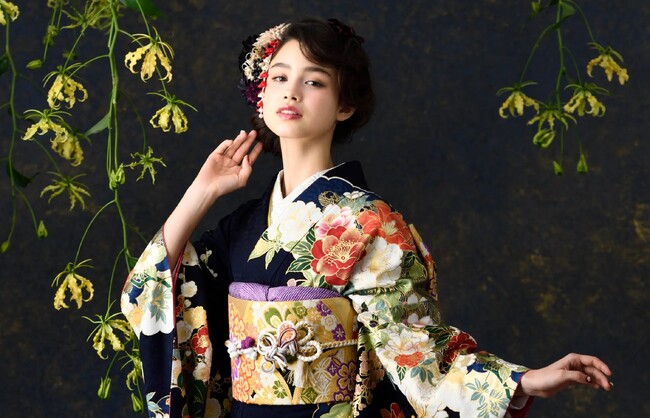 ～スタジオアリスの成人式革命　成人式振袖レンタル＆前撮りパック「ふりホ」１月１１日(土)より新作振袖の予約受付開始～