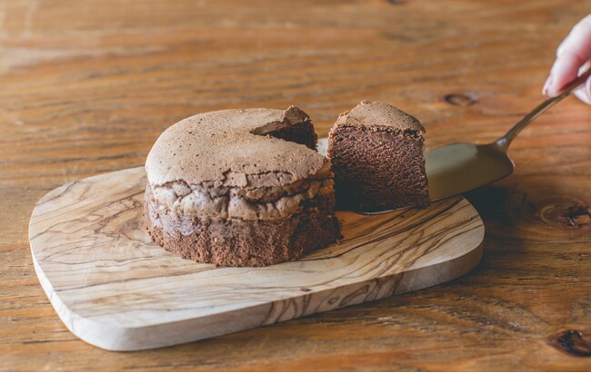 【come×come】季節限定「サクッと濃厚ガトーショコラ」を発売!