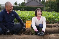 松本まりかさんが千葉県産さつまいもスイーツを堪能！＆畑で全力さつまいも掘り？！「紅のご褒美」PR動画第二弾が1月16日(木)より特設サイト【千葉自賛】にて公開
