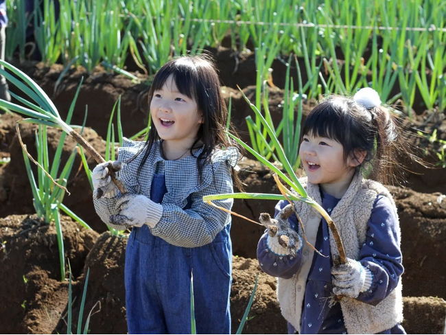 【3月平日限定】幼児宿泊無料キャンペーン「ちびっこ応援プラン」を販売開始。この春、家族旅行は農園リゾートTHE FARMへ