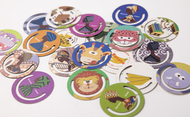 バナナペーパーグッズのラインナップに紙クリップ・コースター・リーフレットを追加