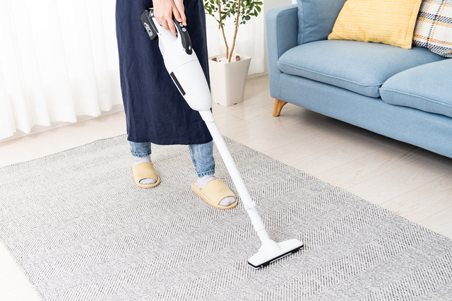 年末年始は旅行や帰省する方が多い！帰宅後の片付けや掃除が辛いと感じる方の収納悩み調査