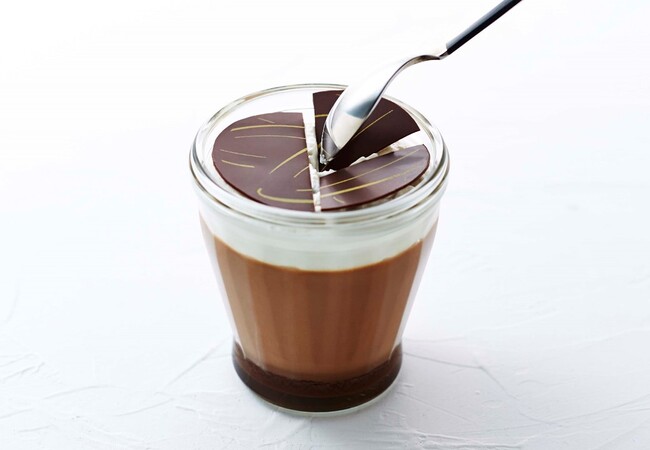 バレンタイン限定！濃厚なチョコレートの味わいを楽しむスイーツを販売