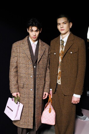 【ルイ・ヴィトン】2025秋冬メンズ・コレクション ショーのバックステージを公開