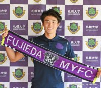 札幌大学から男女6名のプロサッカー選手が誕生!