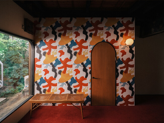 三浦・三崎発のクラフト壁紙ブランド『うらうらうら』誕生。多くの壁紙を施工してきた職人が、生まれ育った地をテーマに壁紙ブランドをプロデュース！