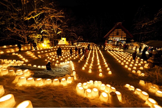 「定山渓 鶴雅リゾートスパ 森の謌」より、スノーキャンドルとデジタルアートが織りなす幻想的な冬の世界、「雪灯路2025」イベント開催をお知らせします！