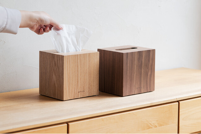シンプルなだけじゃない！使いやすさにこだわって販売数【45万個】突破のKEYUCAオリジナル「コンパクトティッシュケース」にシックでモダンな新シリーズが登場。