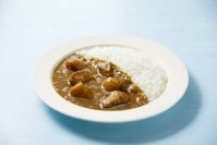 新潟県内の小学校と無印良品の連携による開発商品
「直江津小学校の児童が考えたシャークカレー」誕生