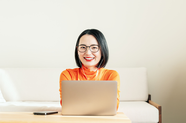 【調査レポート】オンライン（対人）で語学を学ぶ学習者たちが選んだ最も効果があったと感じたレッスンタイプは「会話」レッスン、講師と生徒が話す理想の分量も