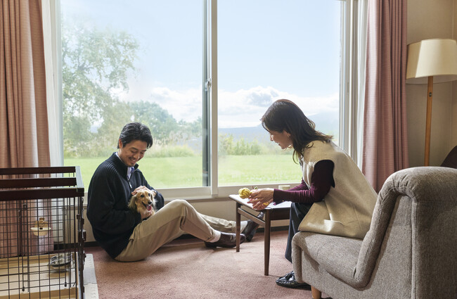【嬬恋プリンスホテル】浅間連峰のパノラマと高原の“緑”豊かな環境で愛犬と一緒に楽しむ旅行をサポート