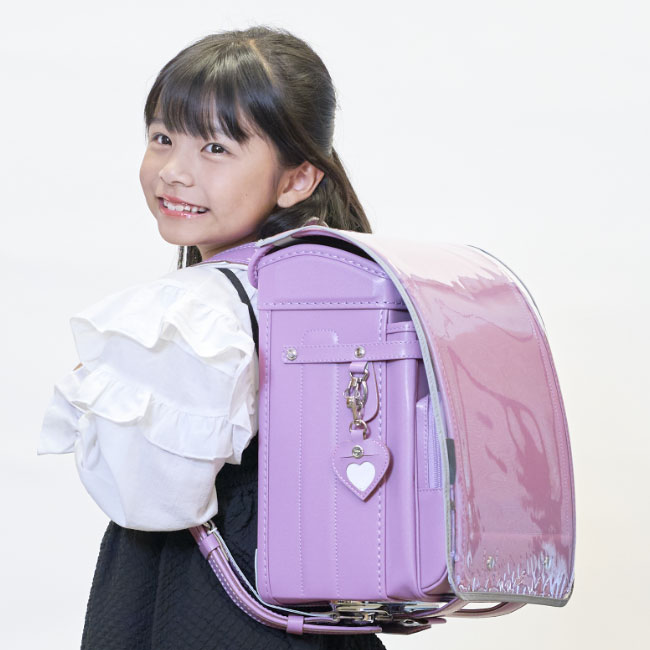 【黒川鞄工房】早期ランドセルご購入特典としてランドセルと一緒に使える実用的なカバーやパスケースをプレゼント