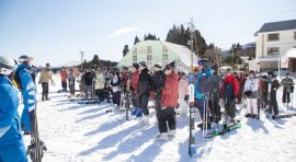 令和5年(2023年)の「スキー実習」の様子 令和5年(2023年)の「スキー実習」の様子