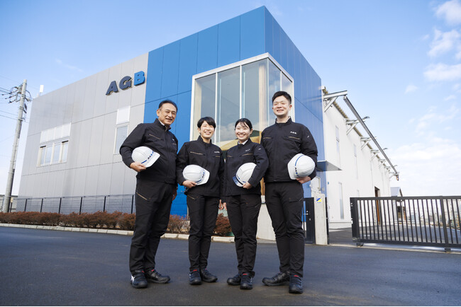 創業以来初となる作業用ユニフォームの全面リニューアルを実施