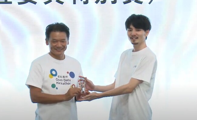 社員企画「自治体標準オープンデータセットとの差分抽出・現状把握ツール」が東京都知事杯で「行政課題解決賞」受賞
