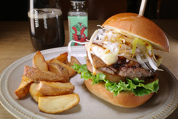 「ヌートロピーコーラ × クラフトバーガー 新たな味覚の世界へ！」
