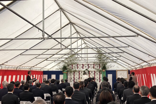 次世代の合成原薬製造棟建設プロジェクトの竣工式を実施