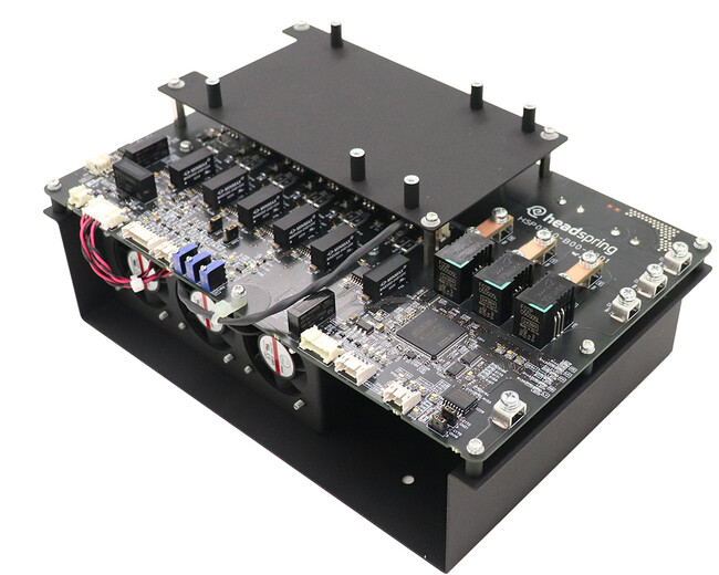 半導体の未来を支える先端技術、新製品「18kVA SiC三相インバータ」