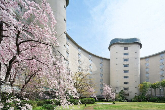 【ザ・プリンス 京都宝ヶ池】古趣と華やかさの「きれいさび」が魅力 洛北の桜を楽しむ2つのプログラム 社寺を巡って春をゆっくり堪能できる連泊プランがおすすめです。
