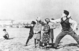 「子宝騒動<活弁トーキー版>」©1935松竹株式会社 「子宝騒動<活弁トーキー版>」©1935松竹株式会社