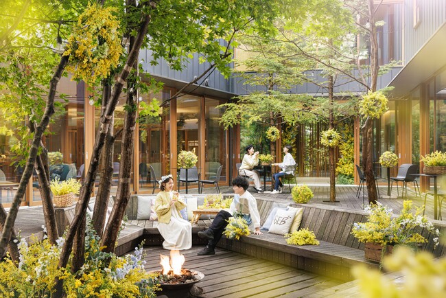 【BEB5軽井沢】ミモザカラーに彩られたTAMARIBAで、花言葉の「感謝」にのせて日頃のありがとうを伝えるイベント「BEBミモザスプリング」を開催！