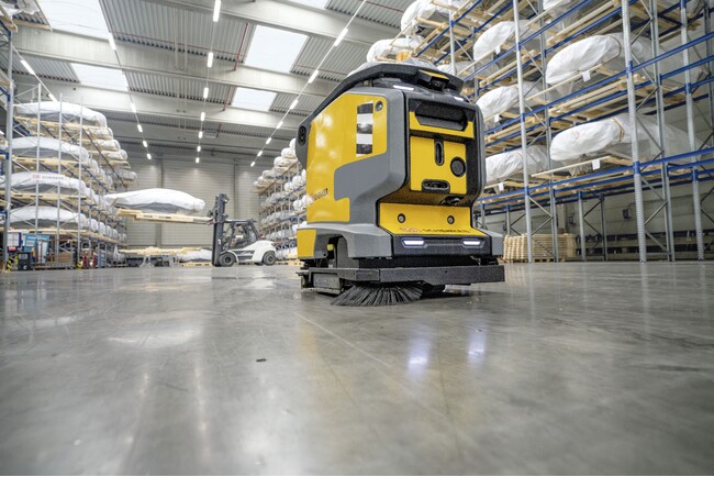 ケルヒャー 床洗浄ロボット「KIRA B 50」が中小企業省力化投資補助金対象に ～ 中小企業の人手不足を強力にサポート ～