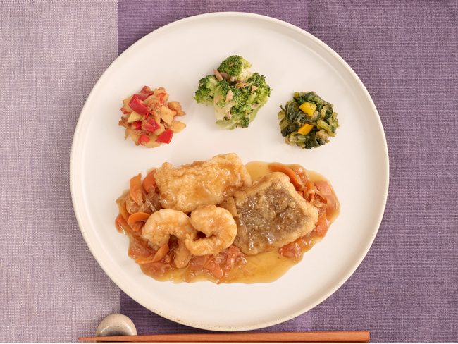 ふっくらとした身とパリパリ食感のコントラストが楽しい「黄金がれいと海老のてりあん」を2月4日（火）から新発売