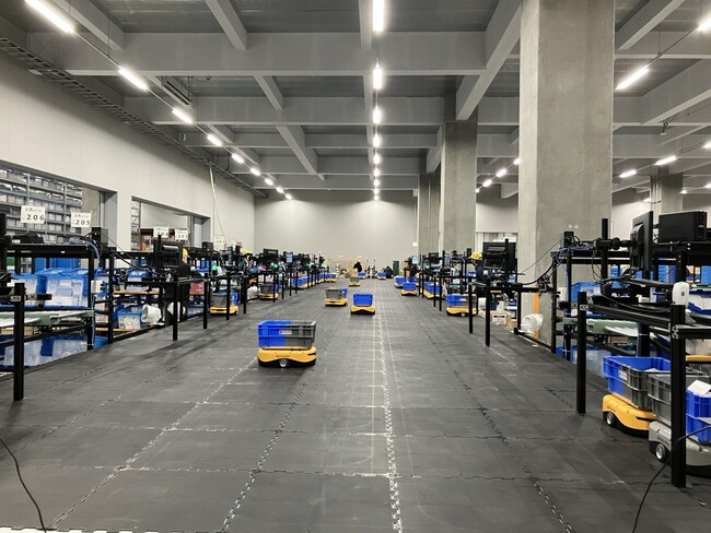 鈴与(株)川越物流センターにてAGV を活用した次世代物流システム「T-Carry system」 本格稼働開始