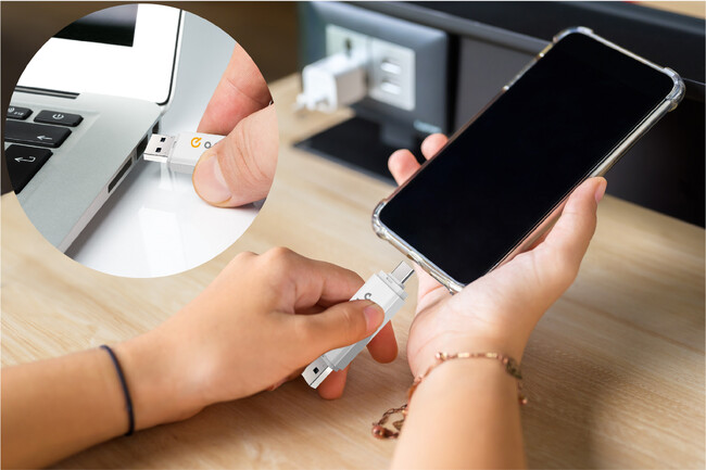 e angle Type-A・Type-Cの2つのコネクタを搭載したUSBメモリの販売を開始