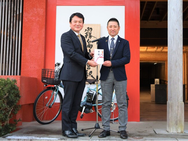 【鹿児島県霧島市】九州電力送配電株式会社から霧島市への電動アシスト付き自転車寄贈式を行いました