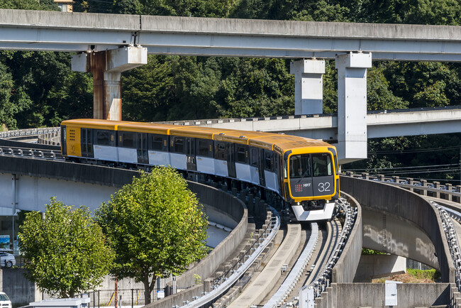 アストラムライン向け新型車両7000系AGTの最終編成分を納入　　国際平和都市・広島の公共交通輸送に一役