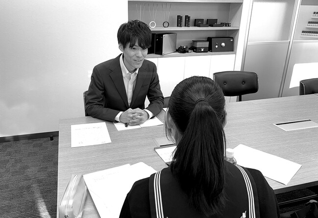 香りベンチャーのプロモツール、成蹊中学の生徒から取材を受ける！
