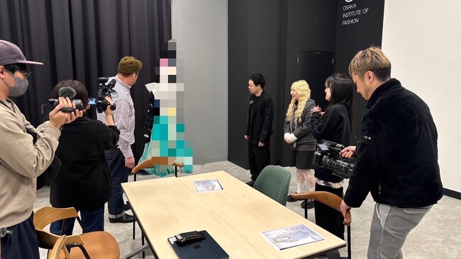 野性爆弾 くっきー！さん「オリジナルアップサイクルドレス」デザイン！2月15日(土) 開催『roop Award 2024-2025』のランウェイにて初披露！