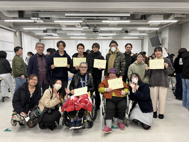 大学生と共に取り組む「地域に開く高齢者施設の在り方」。実践的な取り組みが授業内で最優秀賞を受賞