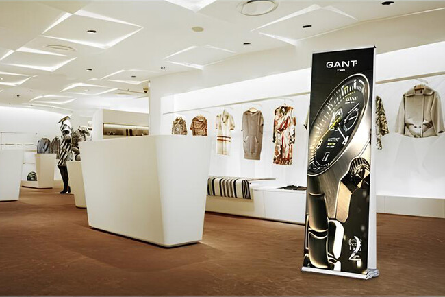 誉PRINTINGのイチオシ商品！ロールアップバナーのご紹介