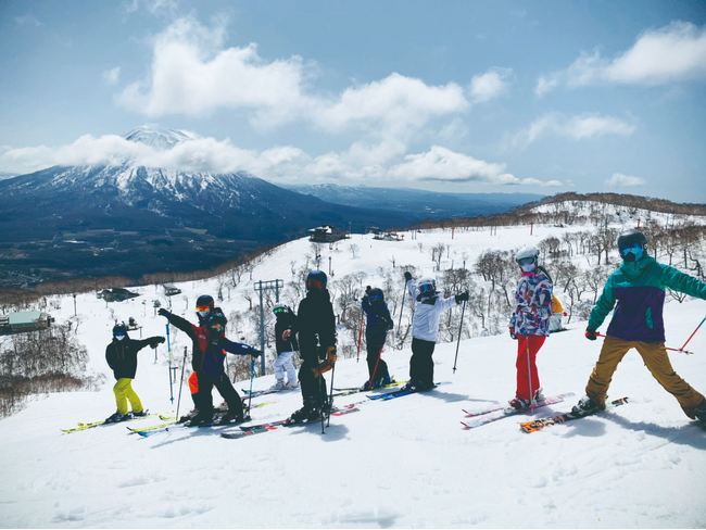 【こどもの休日の過ごし方】3~4月出発! 春休みスキースクール開催!